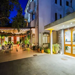 Il Querceto Hotel