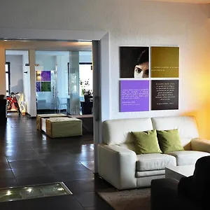 Sandalia Hotel